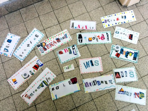 etiquette-porte-manteau-journeaux-et-prospectus